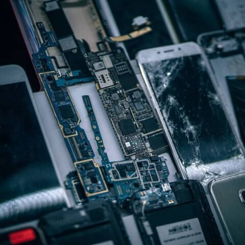 riparatore smartphone